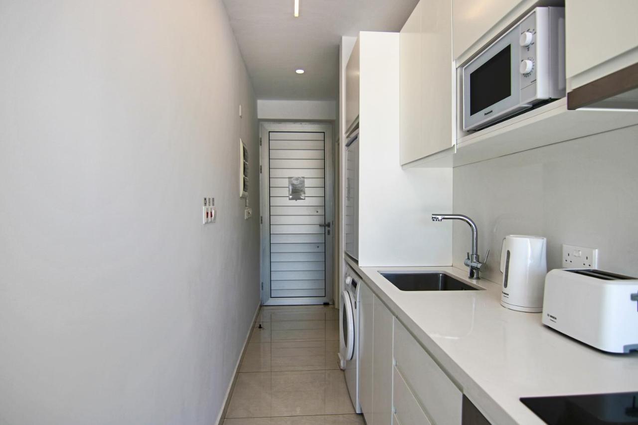 파포스 Phaedrus Living - Seaside Luxury Flat Harbour 110 아파트 외부 사진